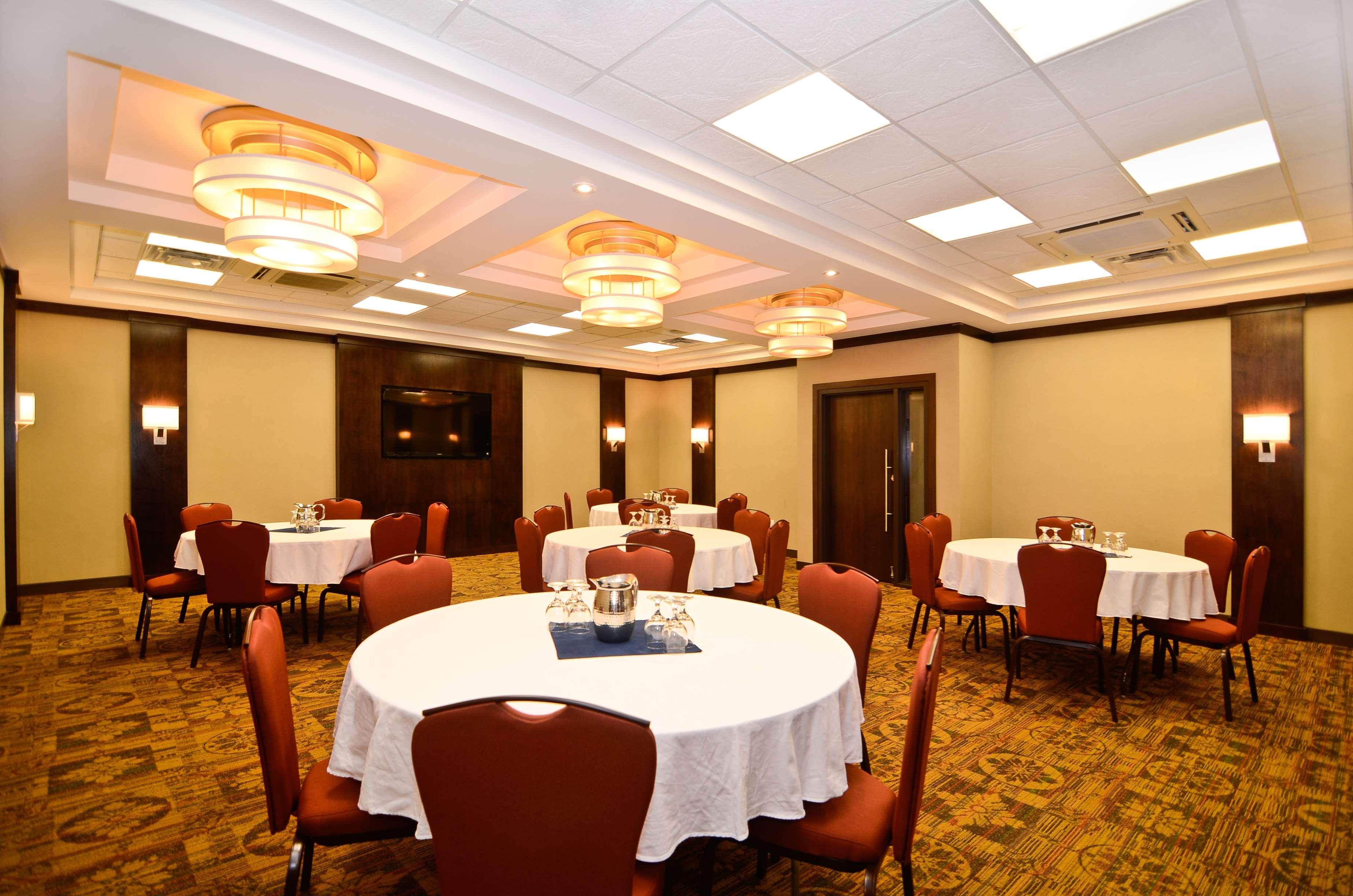 Hotel Western Wayside 3*