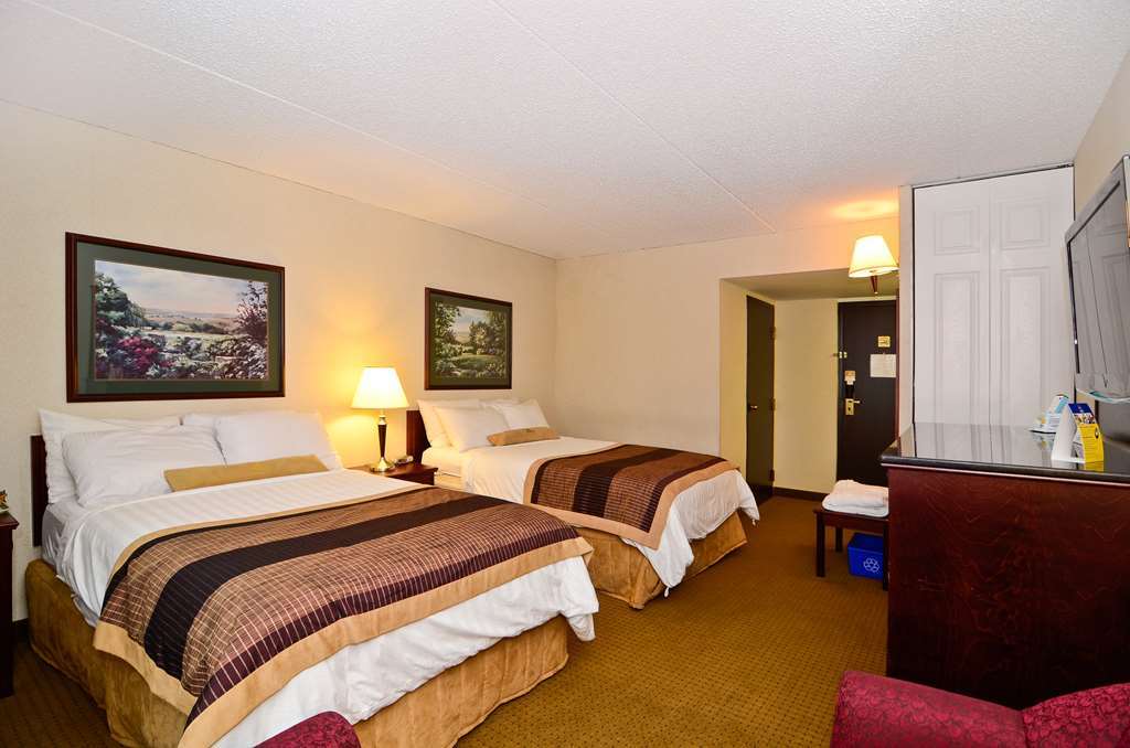 Western Wayside Hotel 3*