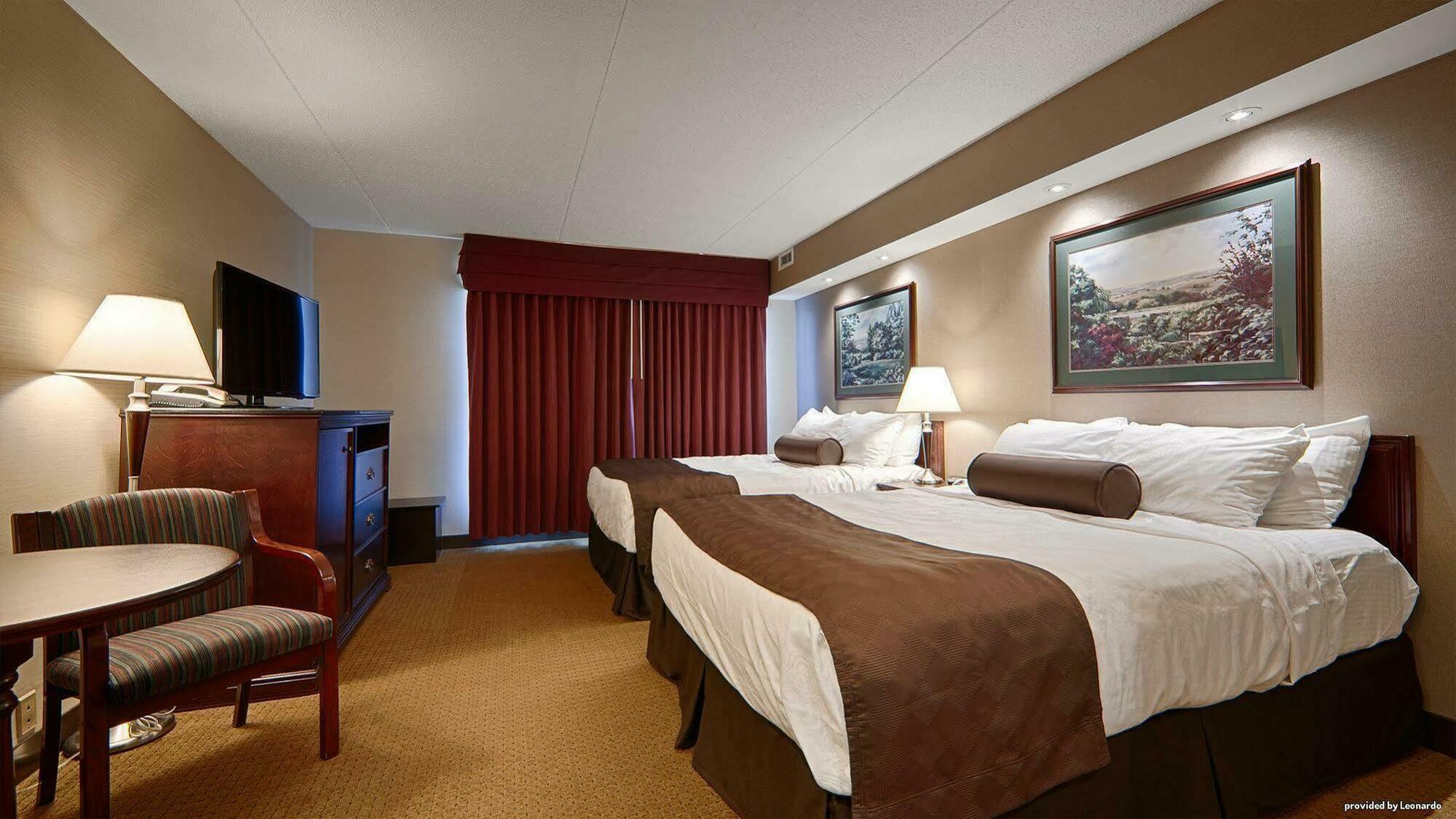 Western Wayside Hotel